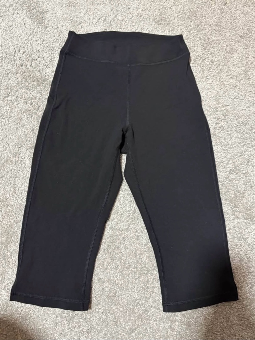 lululemon athletica Black Capri Leggings